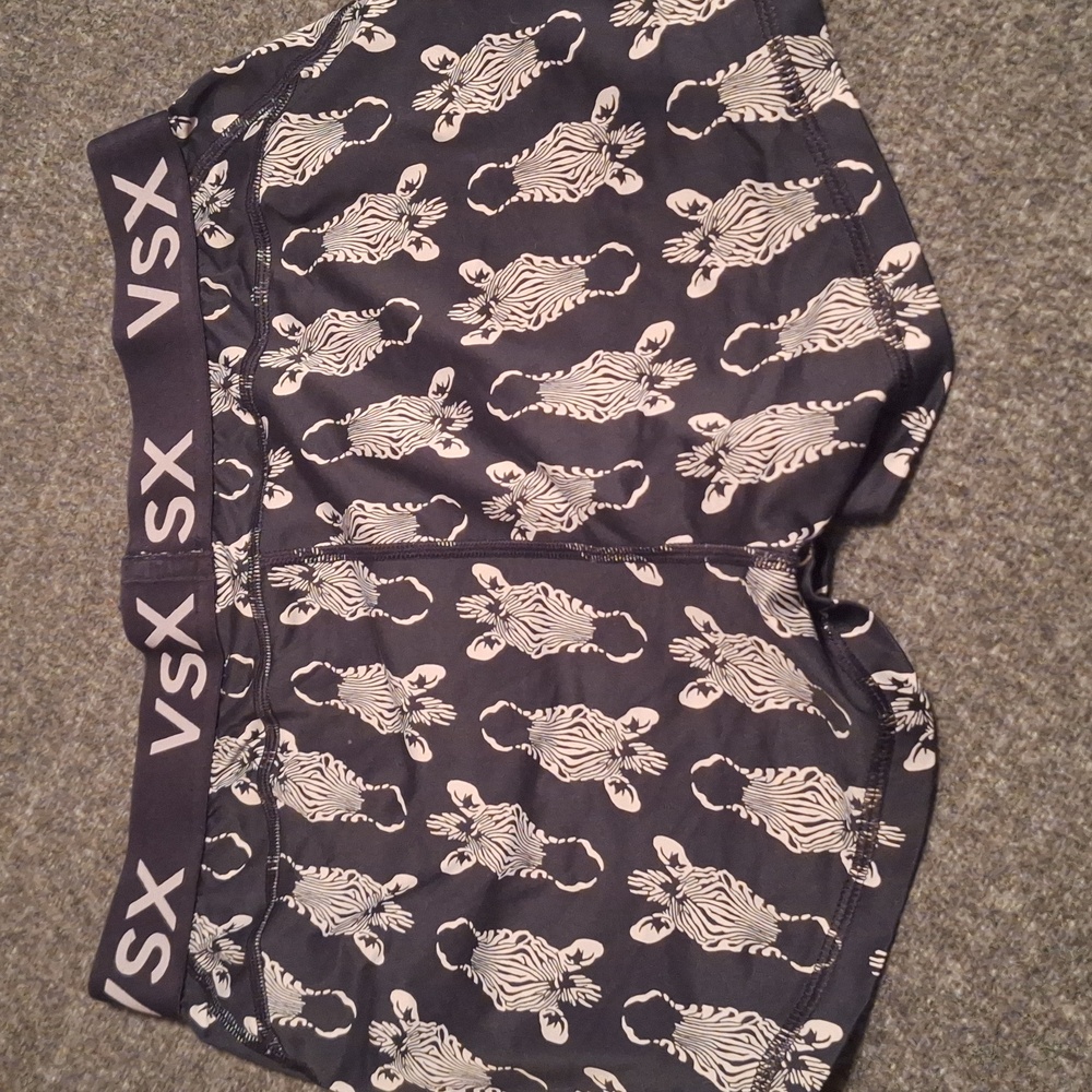 Victoria secret spandex shorts - Picture 2 of 8